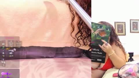 Paulina Davis  online show from 01/28/25, 03:25