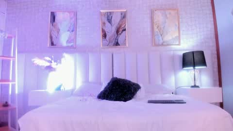 paulina johns online show from 06/02/26, 02:52