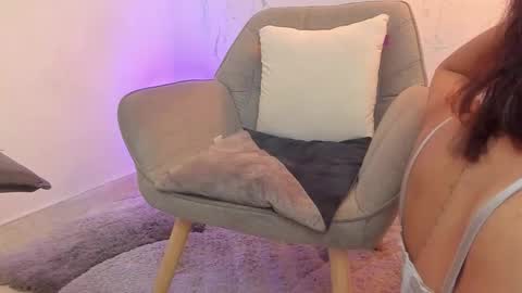 Snapshot of paulina_lopezz chatting on 09/20/25, 08:10 PAULINA online show from 09/20/25, 08:10