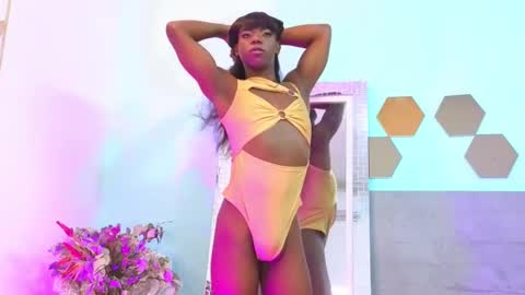 Paulina  online show from 11/19/25, 07:47