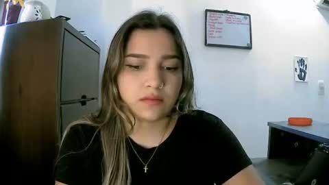 paulina_x_x online show from 06/11/26, 09:46
