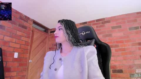 Paulina online show from 01/01/25, 02:19