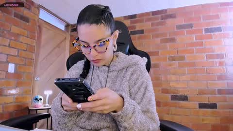 Paulina online show from 01/11/25, 02:15