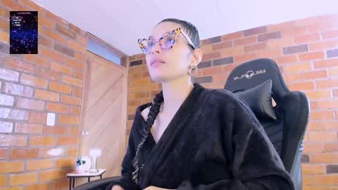 Paulina online show from 01/12/25, 03:46