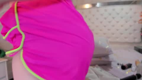 paulinabelen21 online show from 02/21/25, 07:01