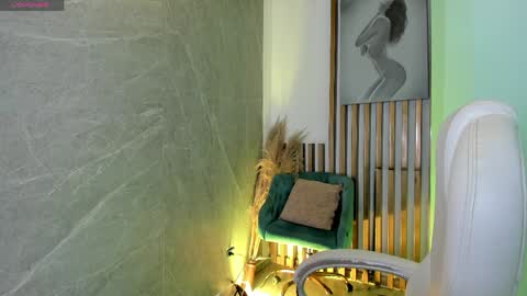 Snapshot of paulinabelle chatting on 04/04/26, 01:08 Paulina Belle online show from 04/04/26, 01:08