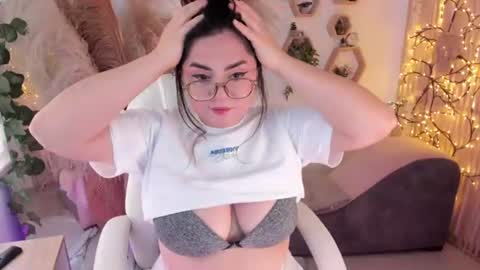 Estefania online show from 07/17/26, 06:24