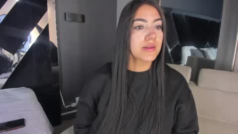 Snapshot of paulinaduarte_ chatting on 07/06/26, 11:29 Paulina online show from 07/06/26, 11:29