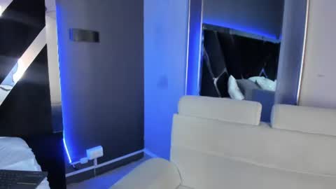 Snapshot of paulinaduarte_ chatting on 07/11/26, 11:57 Paulina online show from 07/11/26, 11:57