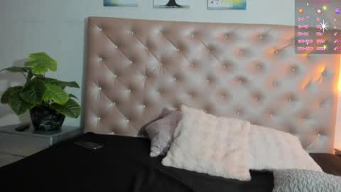 PaulinaSaennz online show from 04/06/26, 01:01