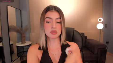 Paulina Santos  online show from 03/11/25, 07:03