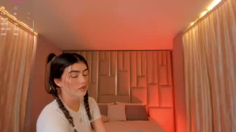 Paulina Santos  online show from 02/28/26, 07:48