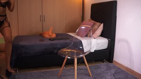 Snapshot of pauline_7 chatting on 01/17/25, 03:43 pauline_7 online show from 01/17/25, 03:43