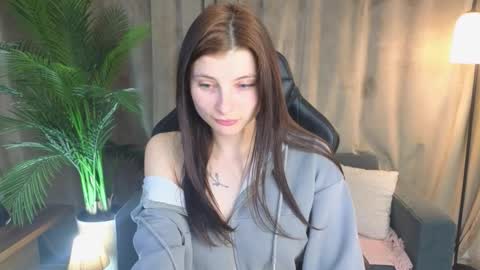 Pauline online show from 01/11/26, 01:16