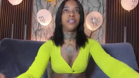 Pauline online show from 11/17/25, 01:33