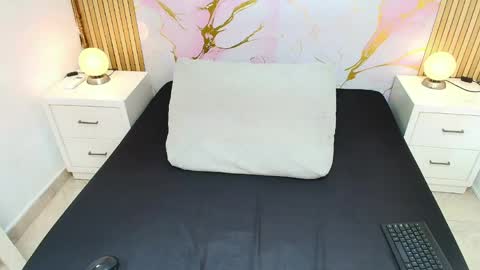 Pauline Kosh online show from 06/06/26, 03:28