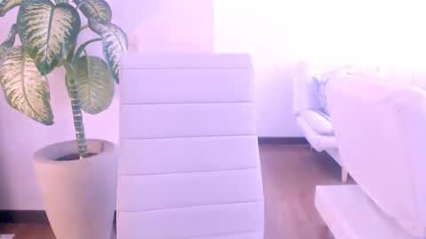 Snapshot of paulinerussell chatting on 02/27/26, 07:58 vle online show from 02/27/26, 07:58