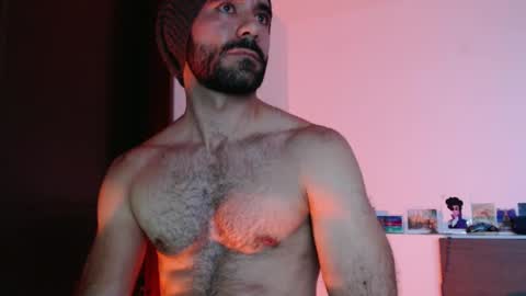 Paul online show from 10/12/25, 05:50