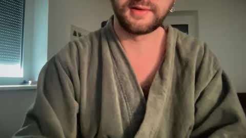 love bush online show from 12/05/25, 10:24