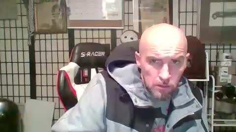 Snapshot of paulstetson chatting on 04/20/26, 06:27 paulstetson online show from 04/20/26, 06:27