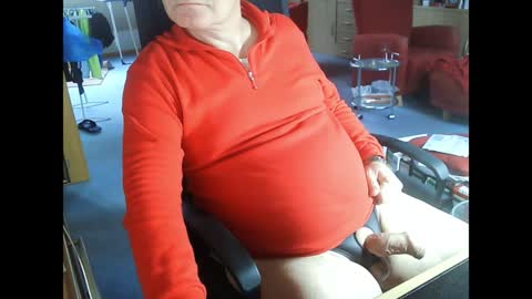 Snapshot of pavlovsdog2006 chatting on 01/07/25, 08:24 Pavlov aka Peter online show from 01/07/25, 08:24