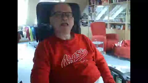 Snapshot of pavlovsdog2006 chatting on 02/24/25, 09:21 Pavlov aka Peter online show from 02/24/25, 09:21