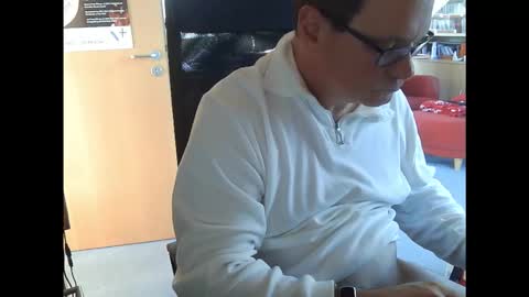 Snapshot of pavlovsdog2006 chatting on 02/02/26, 10:03 Pavlov aka Peter online show from 02/02/26, 10:03