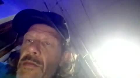 Snapshot of pavonesplash chatting on 02/21/26, 10:49 Pavone splash online show from 02/21/26, 10:49