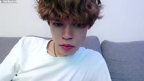 Snapshot of pawclaw chatting on 11/23/25, 07:02 pawclaw online show from 11/23/25, 07:02