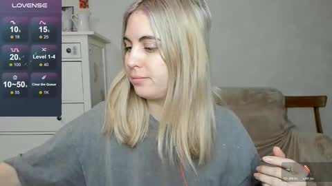 Allisses online show from 11/23/25, 08:36