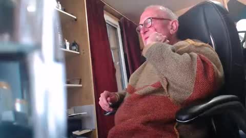 pc8474408 online show from 05/19/26, 06:25