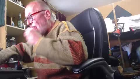 pc8474408 online show from 05/20/26, 06:25