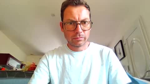 pchittt online show from 10/15/25, 01:33