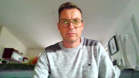 pchittt online show from 11/05/25, 01:00