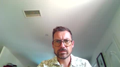 Snapshot of pchittt chatting on 06/27/26, 02:12 pchittt online show from 06/27/26, 02:12