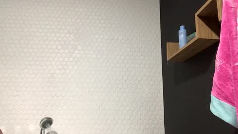 Snapshot of pduke81 chatting on 09/23/25, 12:35 Hung sung Hero online show from 09/23/25, 12:35