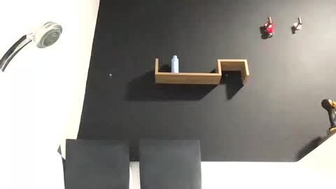 Snapshot of pduke81 chatting on 10/16/25, 01:39 Hung sung Hero online show from 10/16/25, 01:39