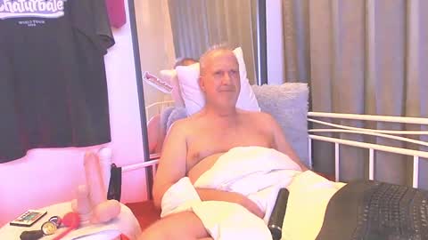 Snapshot of peacetous chatting on 01/14/25, 07:43 Marc online show from 01/14/25, 07:43