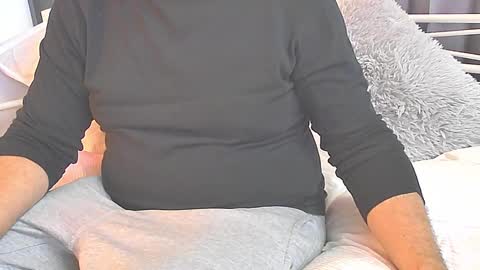 Snapshot of peacetous chatting on 01/24/25, 07:51 Marc online show from 01/24/25, 07:51