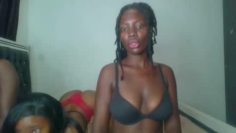 peach_ebonny online show from 04/16/26, 09:50