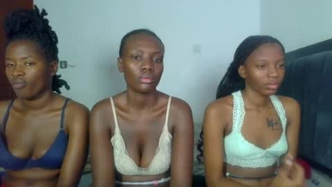 peach_ebonny online show from 06/27/26, 07:02