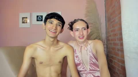 Snapshot of peach_tyron chatting on 01/31/25, 10:42 peach tyron online show from 01/31/25, 10:42