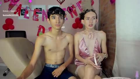 Snapshot of peach_tyron chatting on 02/18/25, 07:30 peach tyron online show from 02/18/25, 07:30