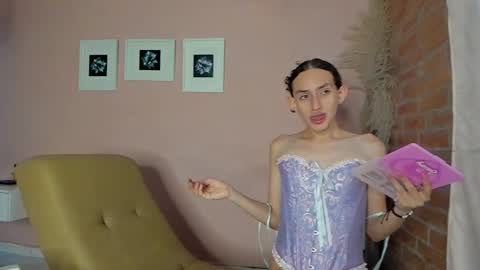 Snapshot of peach_tyron chatting on 03/08/25, 07:31 peach tyron online show from 03/08/25, 07:31