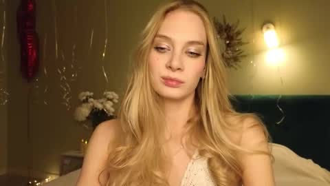 Lexy Peach online show from 01/14/26, 08:03