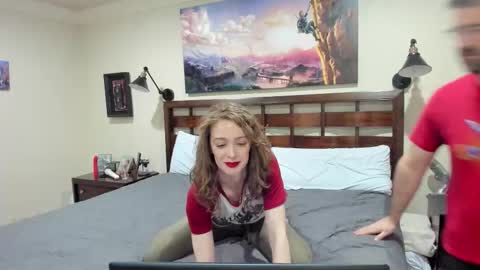 Peaches  Cupcake Rachel and Bryce online show from 11/23/25, 08:52