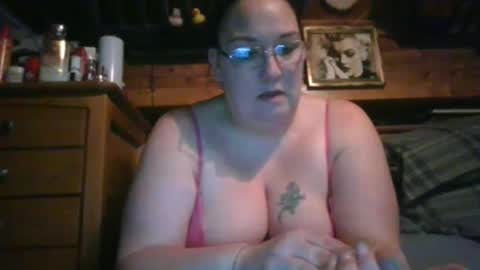 Snapshot of peachtree197 chatting on 03/08/25, 01:39 peachtree197 online show from 03/08/25, 01:39