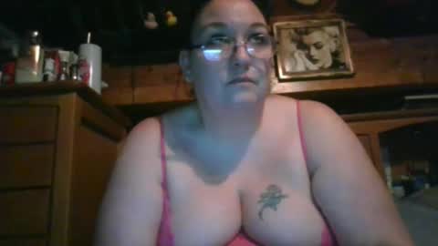 Snapshot of peachtree197 chatting on 03/08/25, 04:45 peachtree197 online show from 03/08/25, 04:45