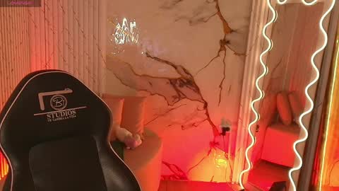 peachy_tay online show from 04/07/26, 11:10