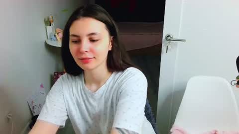 Snapshot of peachybabe__ chatting on 07/29/26, 11:03 Peachy online show from 07/29/26, 11:03